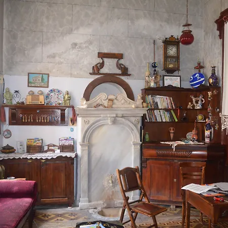 Bonjour Πανσιόν Ayvalı