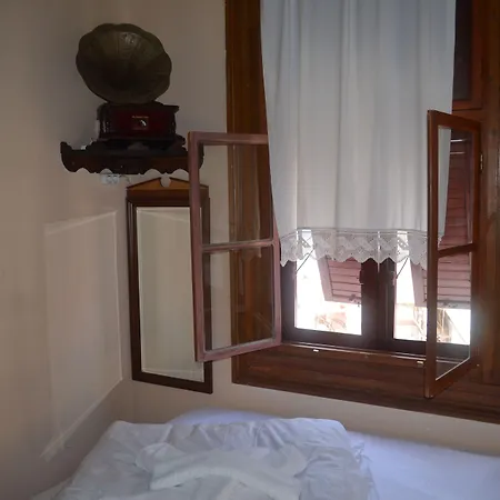 Πανσιόν Bonjour